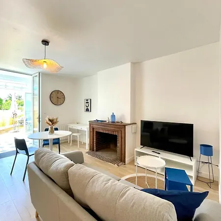 Apartman T2 Agreable Hypercentre De - Climatisation - Wifi - Terrasse - Veranda *