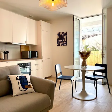Apartman T2 Agreable Hypercentre De - Climatisation - Wifi - Terrasse - Veranda *